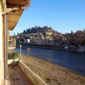 sottoriva36.hotelinveneto.com/