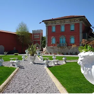 https://villa-garuti-residence.it-lombardy.com